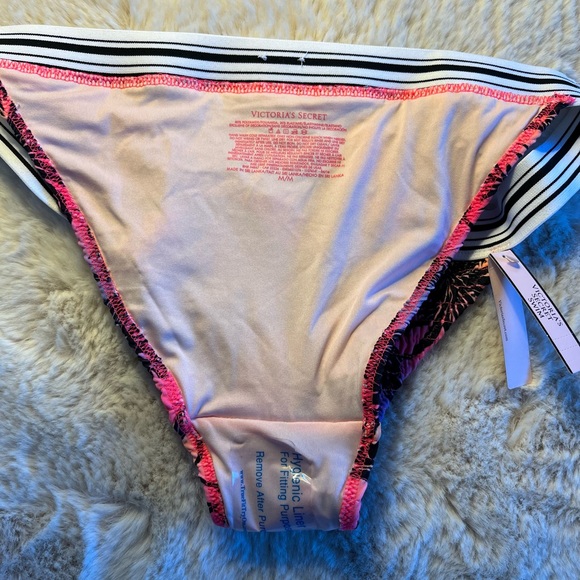 VS Bikini Bottom M NWT - Picture 4 of 4